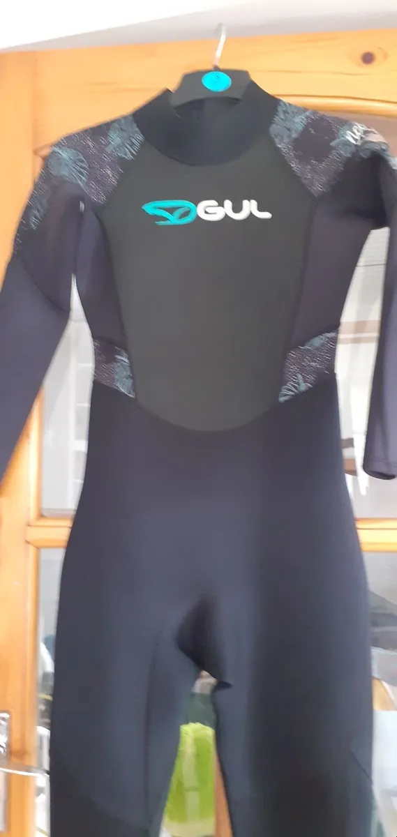 Wetsuit Womens - Image 1
