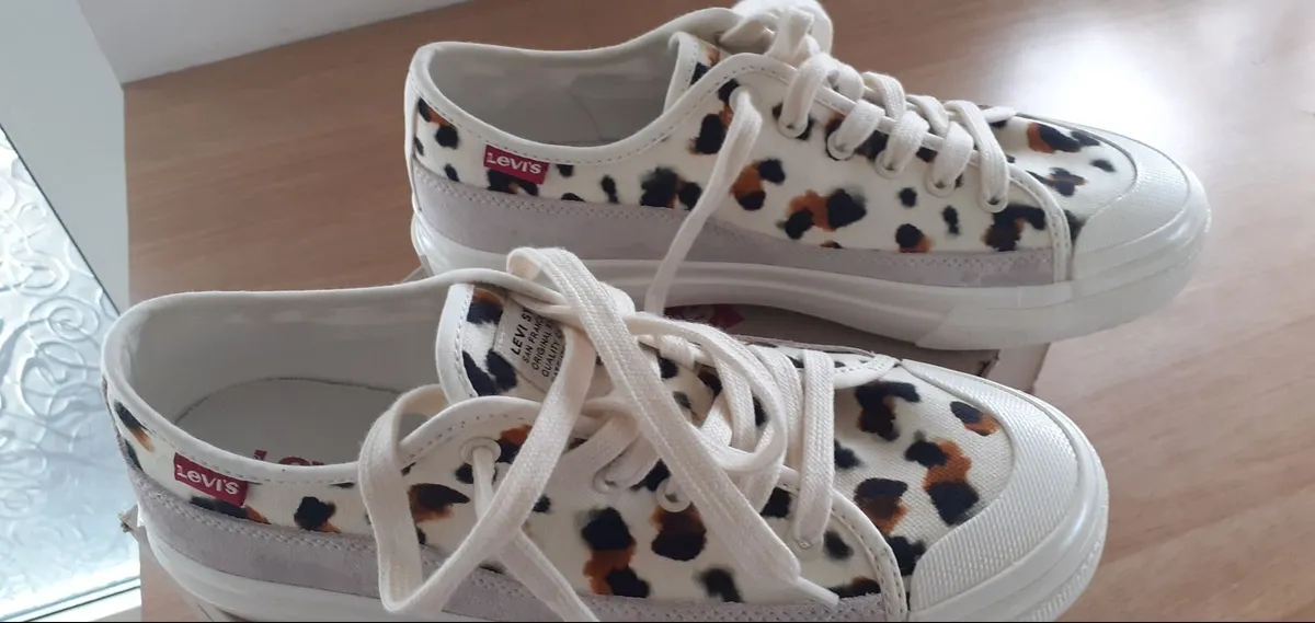 Shoes Levi's Trainers - Image 2