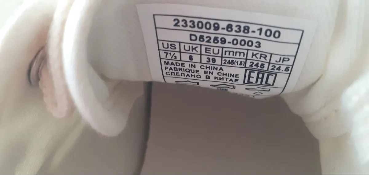 Shoes Levi's Trainers - Image 3