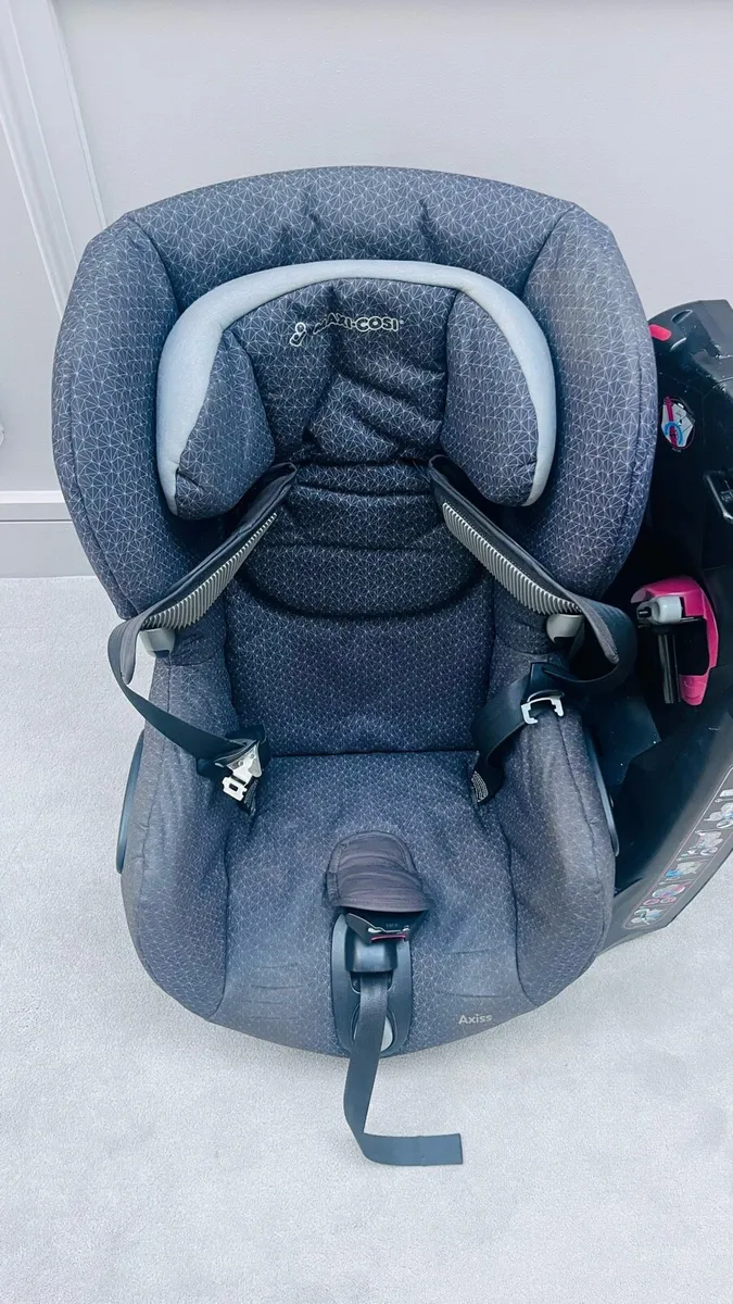 Maxi cosi Axiss car seat - Image 1
