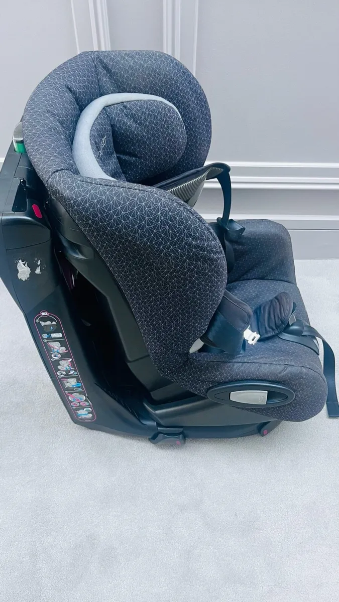 Maxi cosi Axiss car seat - Image 3