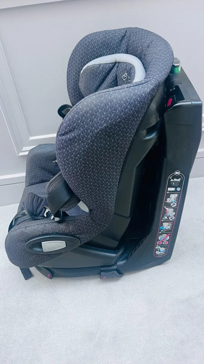 Maxi cosi Axiss car seat - Image 4