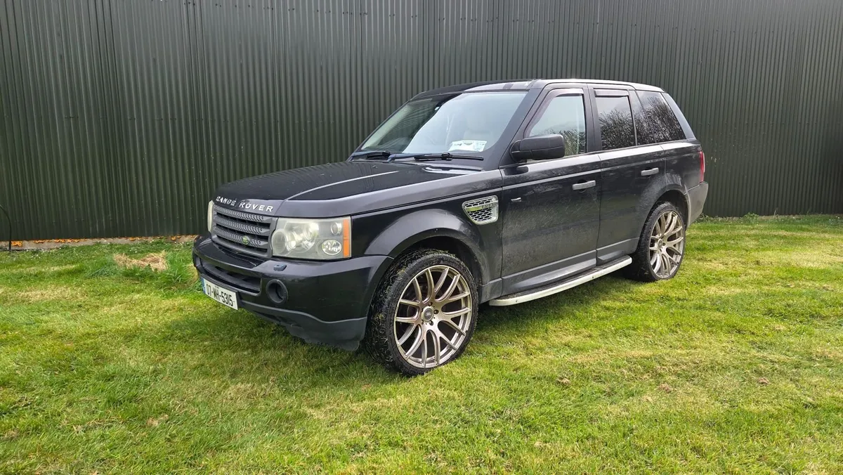 Range Rover Sport - Image 1