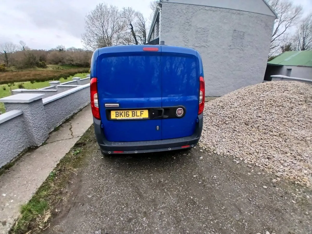 2016 fiat Doblo  van - Image 4