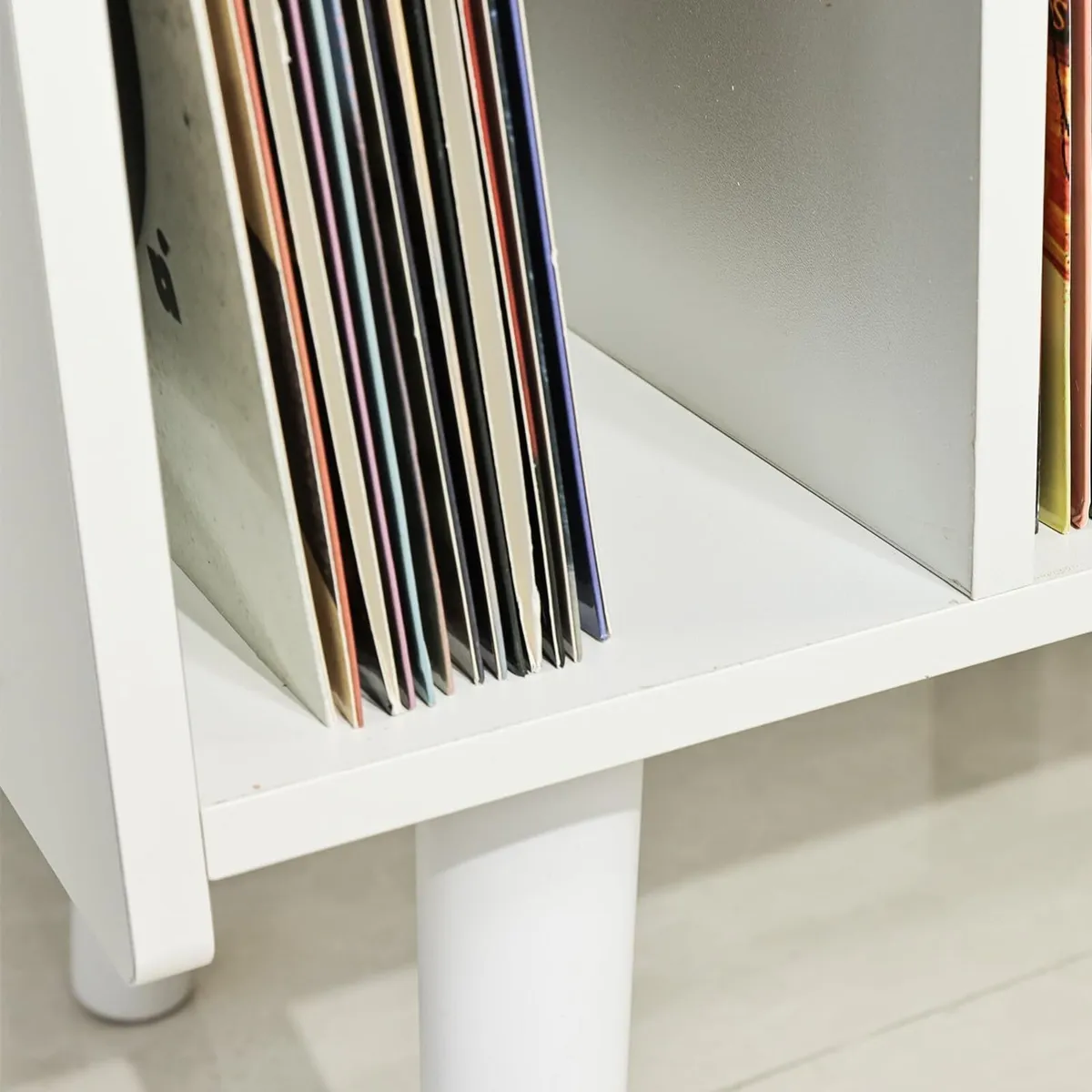 Record Player Stand with Vinyl Storage Holds Up - Image 4