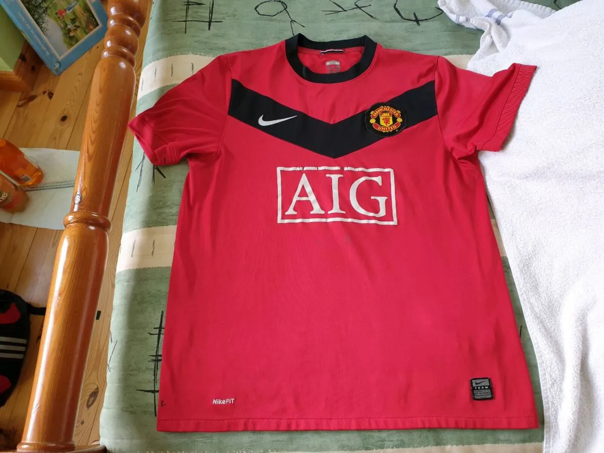 Manchester United Football Club Home Jersey 2009 - Image 1