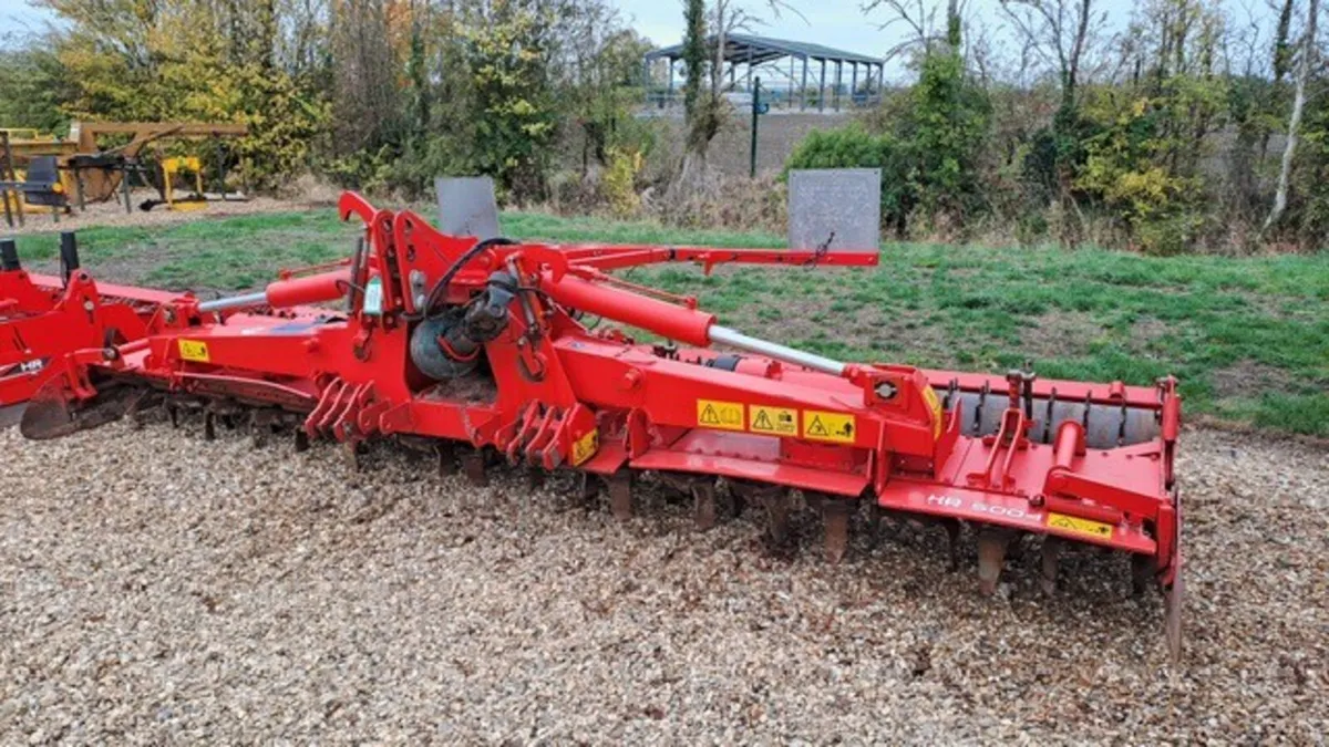 KUHN HR5004, 2014 & 2021 available - Image 4