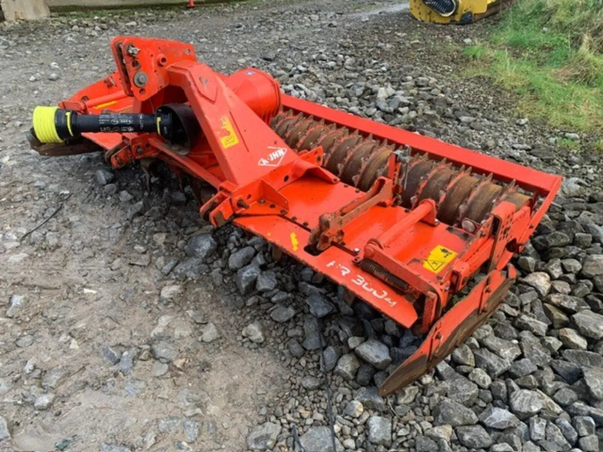 KUHN HR3004 POWER HARROW - Image 1