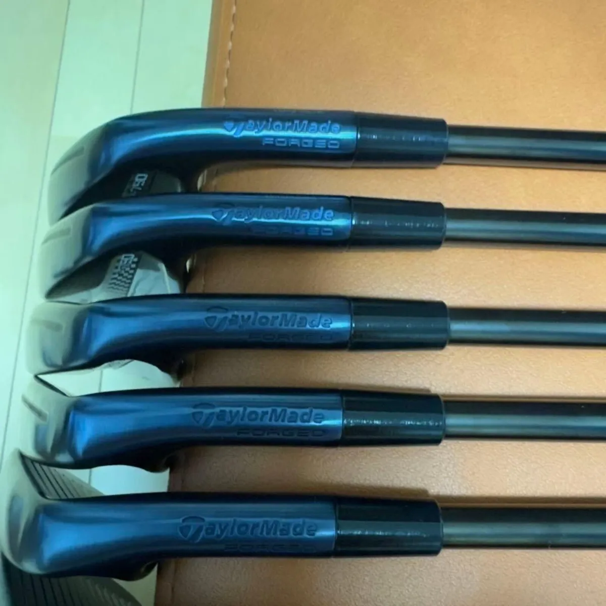 TaylorMade Red Bull P790 set 4~P Modus S flex - Image 3