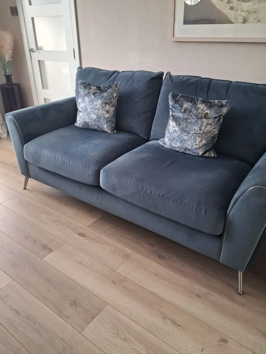 3 Seater Couch with Matching Armchair - Image 2