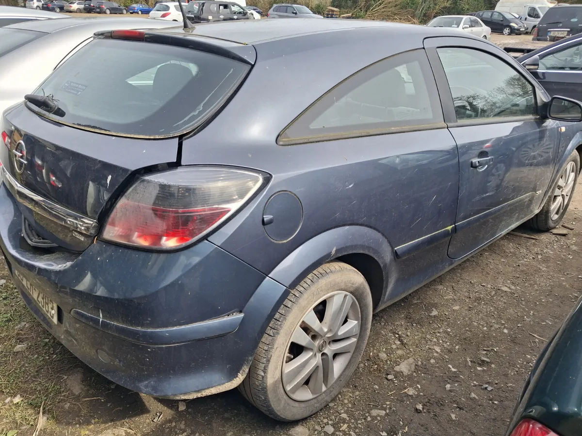 2008 Opel Astra 1.4l petrol Parts - Image 4