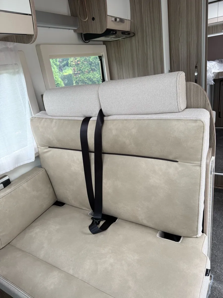 Camper Van - Image 3