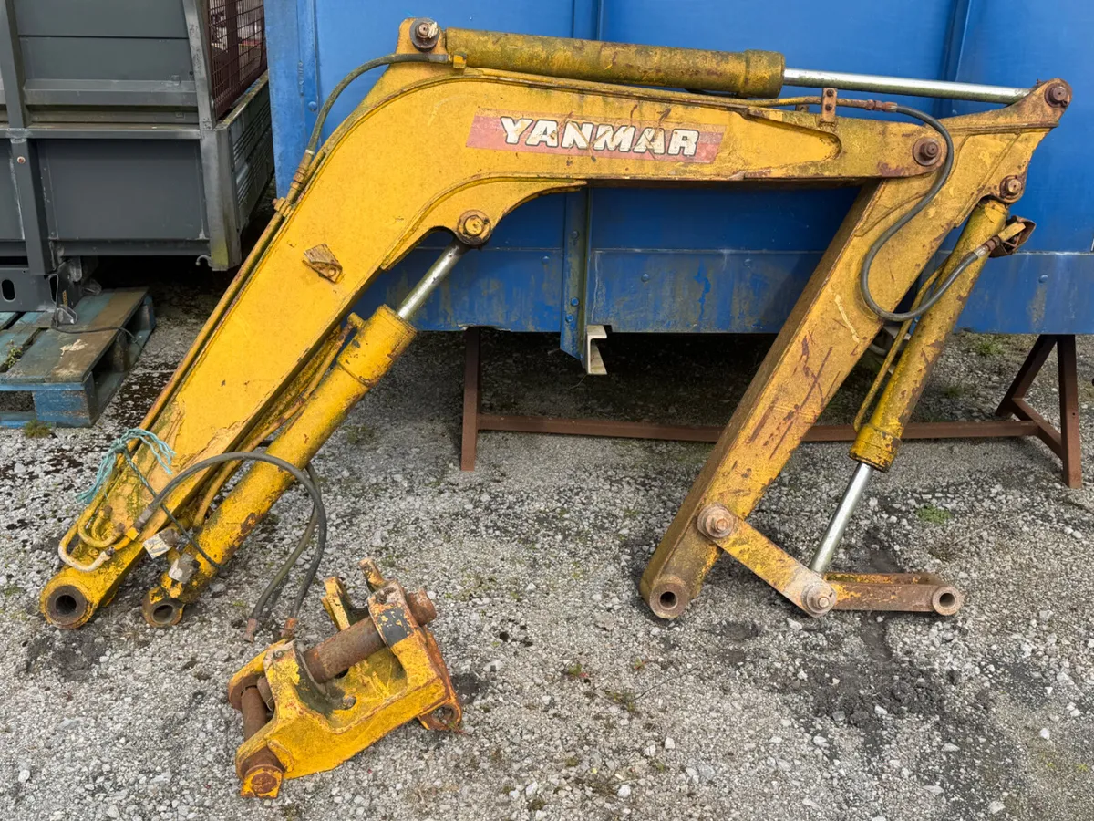 Yanmar digger jib with king post - Image 1