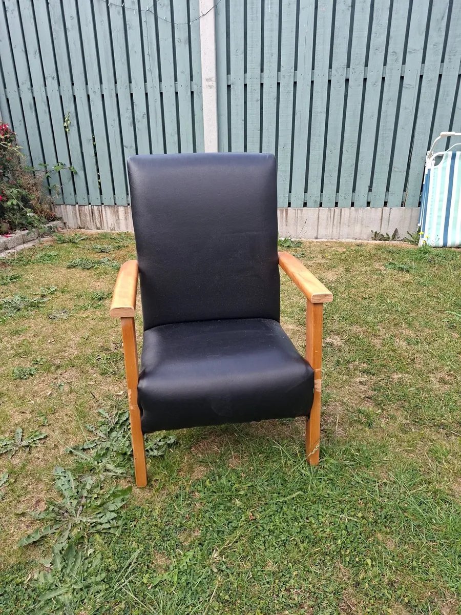 Mini armchair for small child. - Image 1