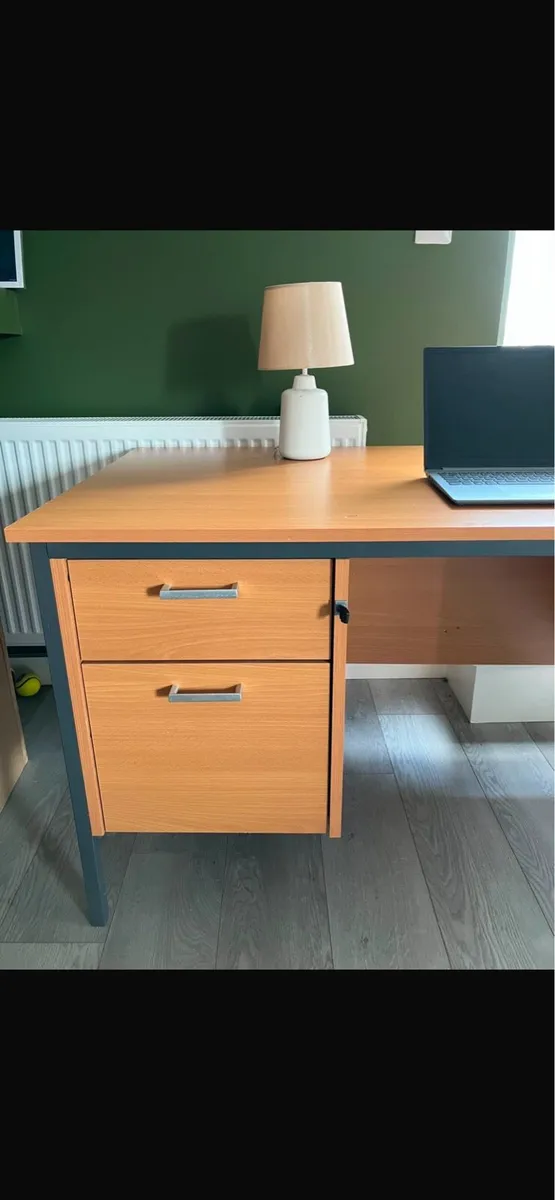 Office/Home desk - Image 2