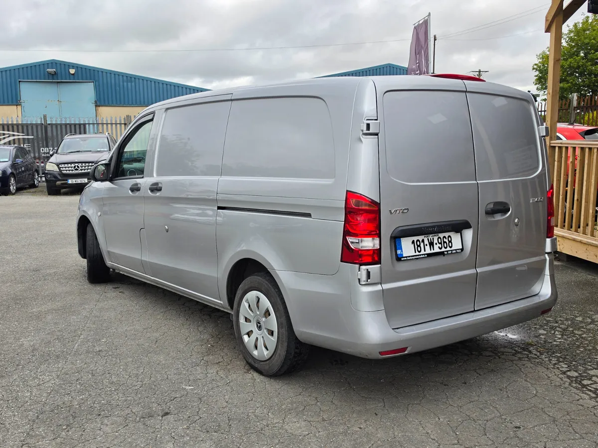 181 MERCEDES BENZ VITO *CLEAN* - Image 2