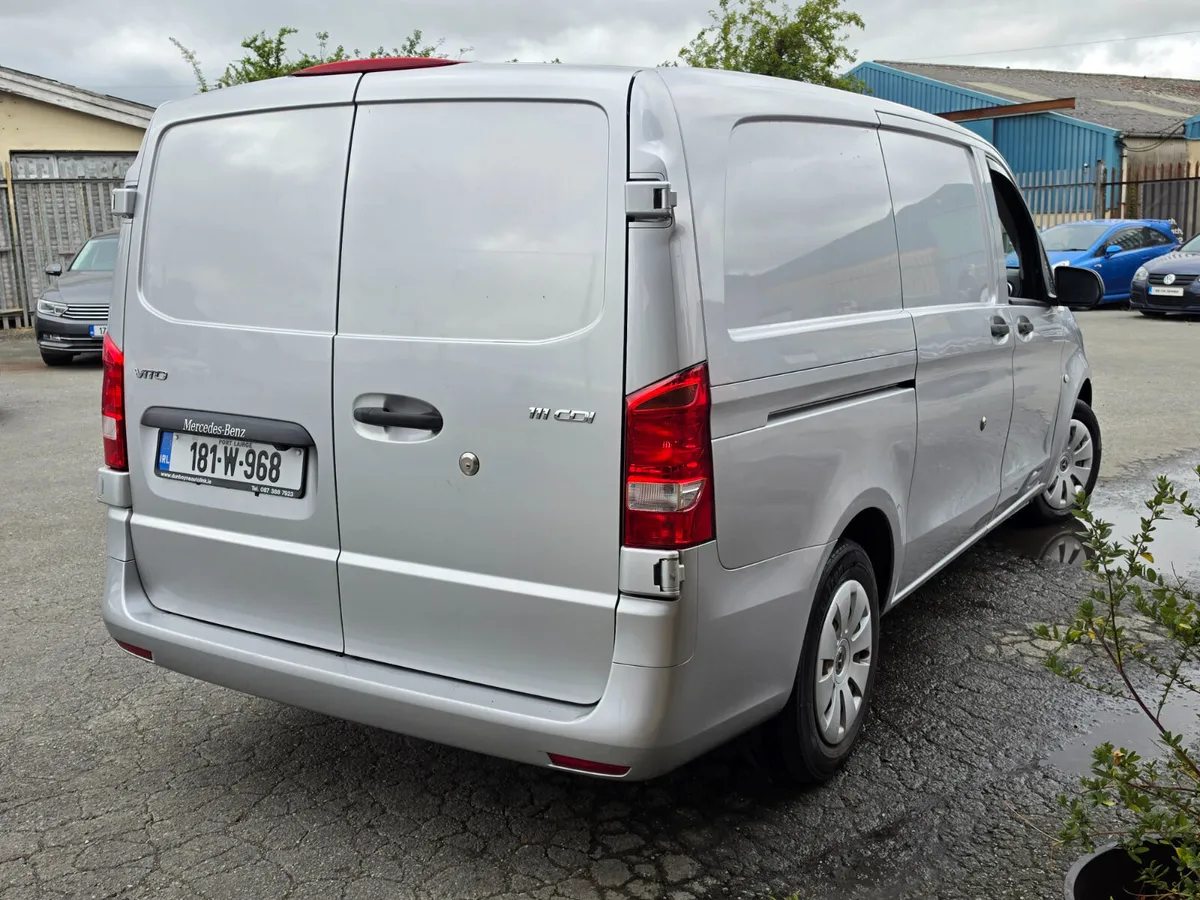 181 MERCEDES BENZ VITO *CLEAN* - Image 3