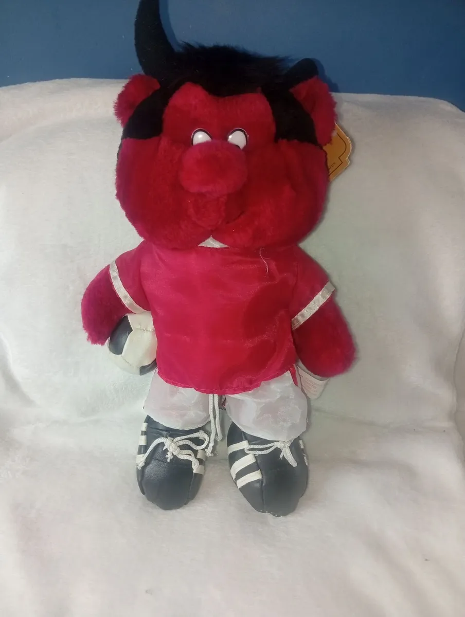 Vintage fred the red mascot for manchester united - Image 1