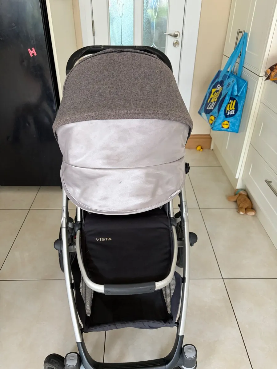 Baby buggy - Image 1