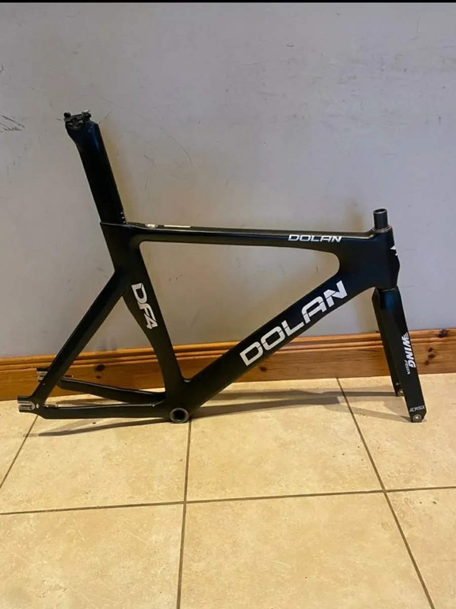 Dolan DF4 Track Frame/bike - Image 1