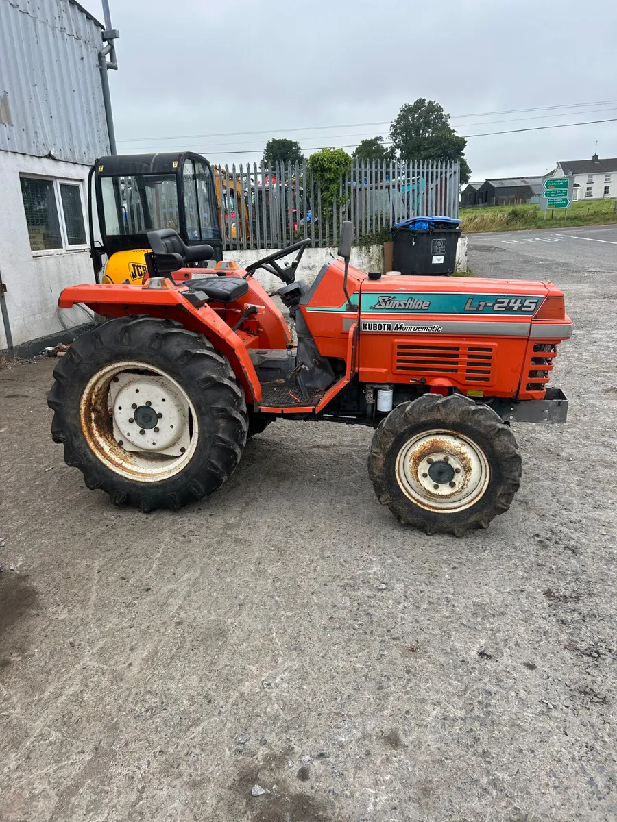 Kubota L1-245 Compact Tractor - Image 4