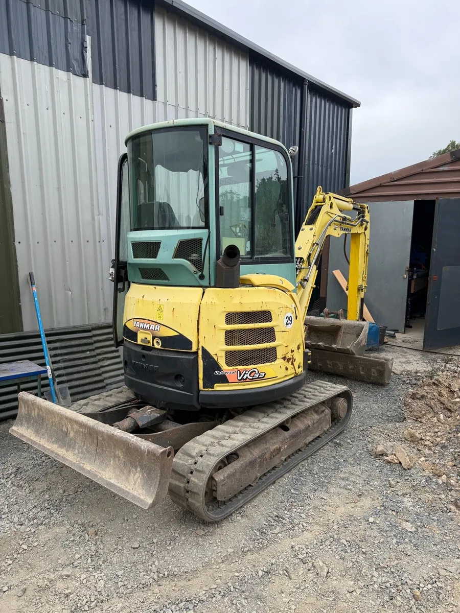 2011 Yanmar 3.3 T mini digger - Image 2