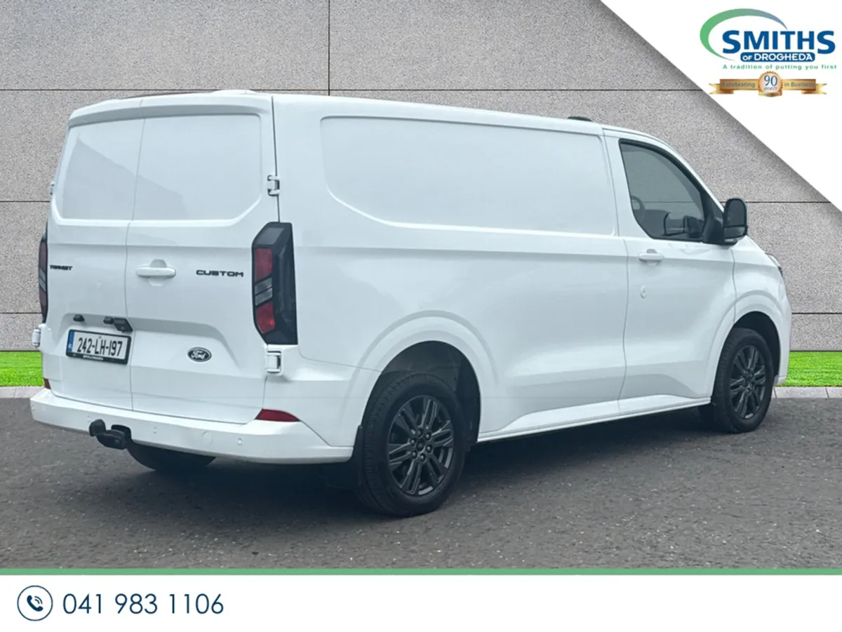 Ford Transit Custom LIMITED 2.0 150PS SWB - Image 2