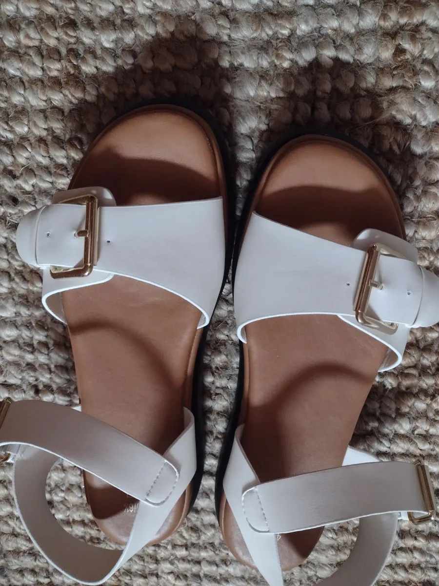 Brand new ladies sandles UK 6.5 - Image 1