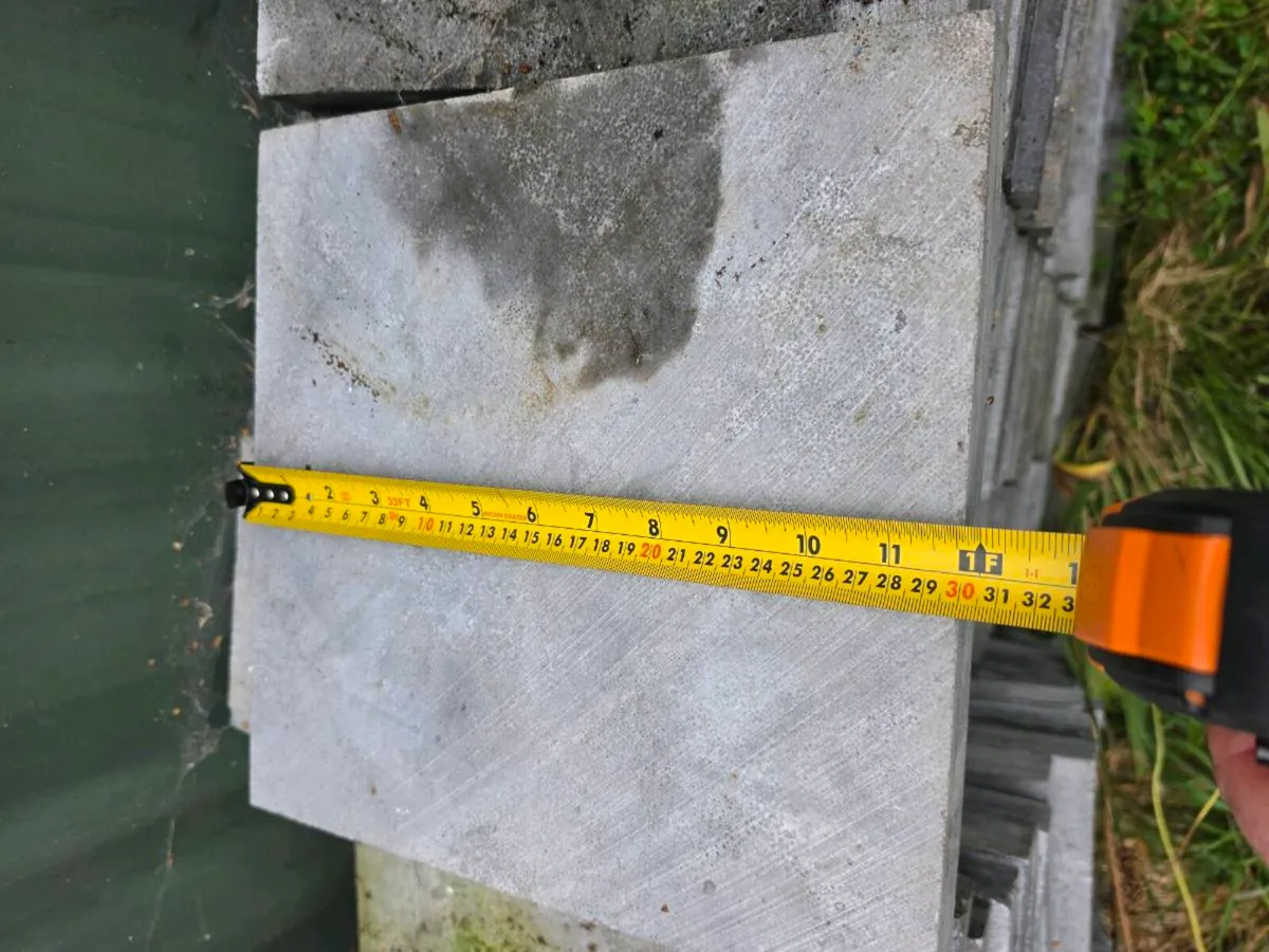 Paving Slabs 300 mm x 300m X 40 Mm - Image 4