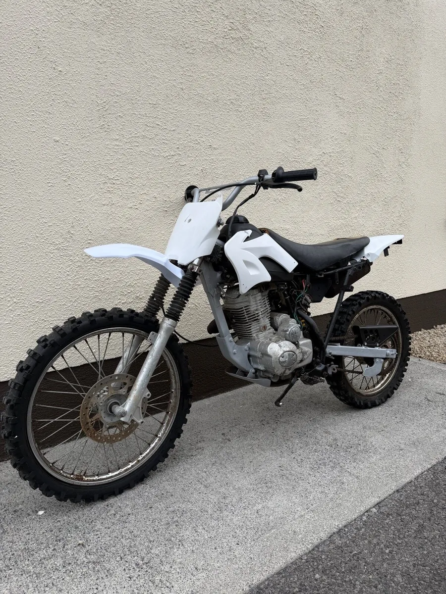 125cc Dirtbike - Image 1