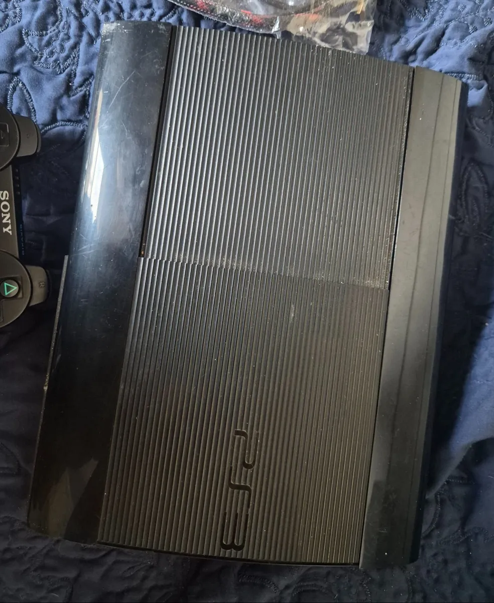 Playstation 3 Super Slim 12GB - Image 2