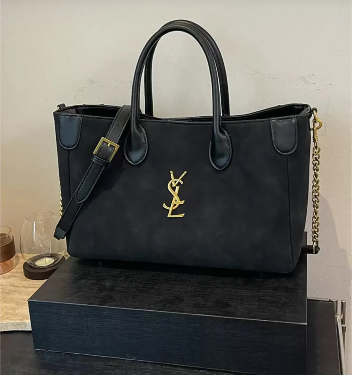 Ladies handbags - Image 2