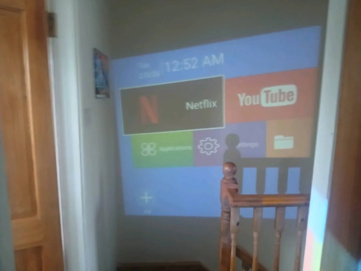 projector - Image 2