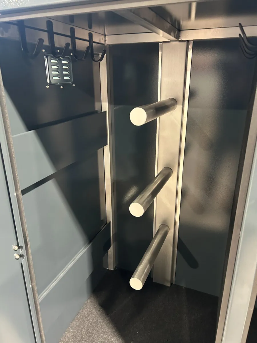 New Unused Flexi Equine Champion Tack Locker - Image 4