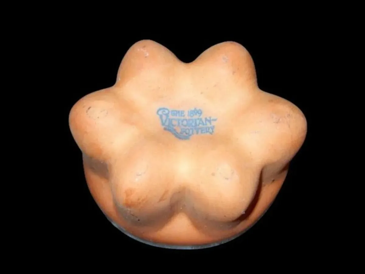 Victorian Terracotta Jelly Mould – Vintage Kitchen - Image 3