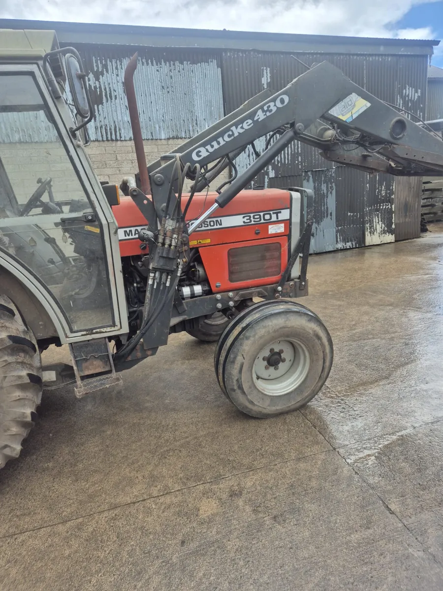 Quicke 430 Loader & Brackets - Image 3