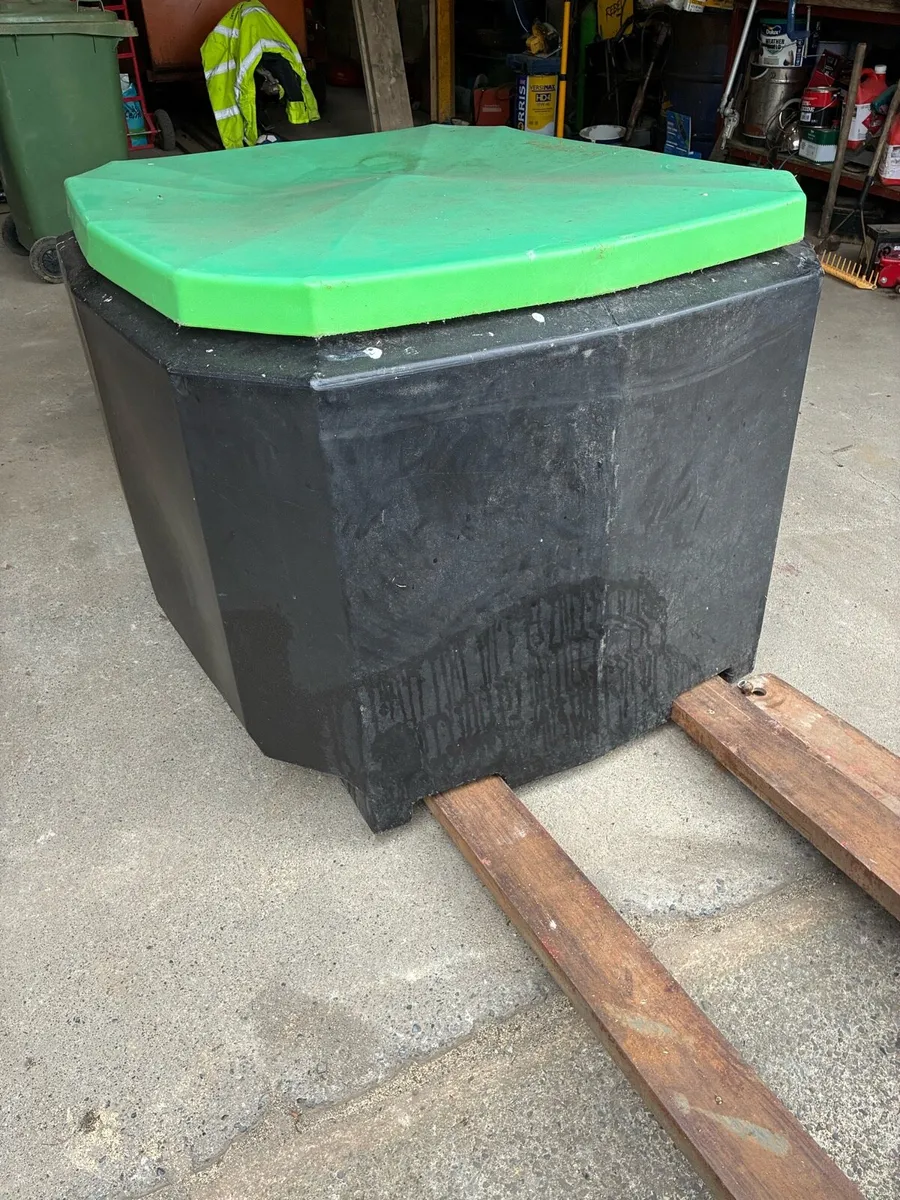 Troughs Doubles - Image 2