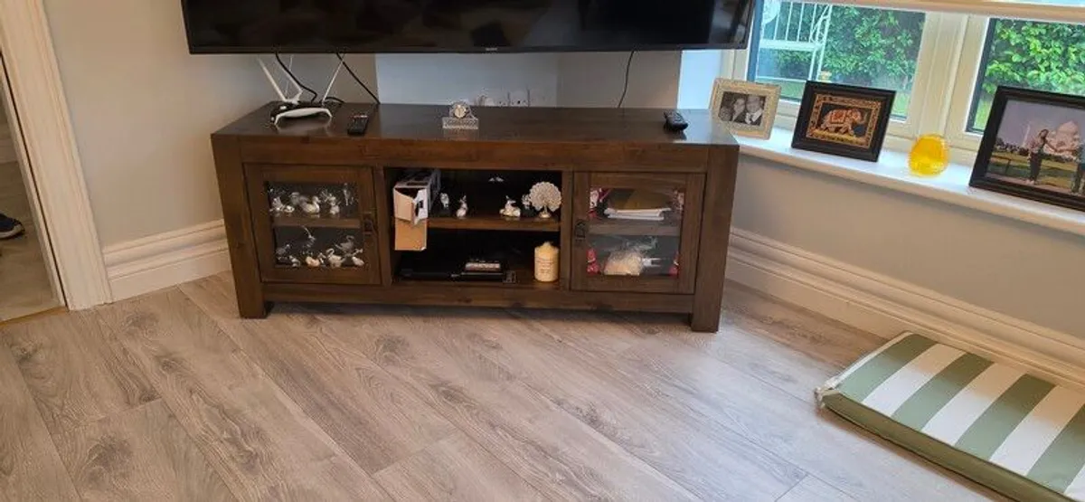 Living Room Furniture Set - Image 3