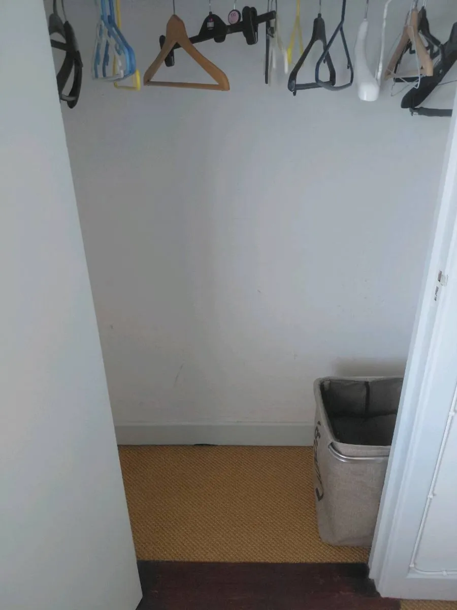 Room in house - Image 3