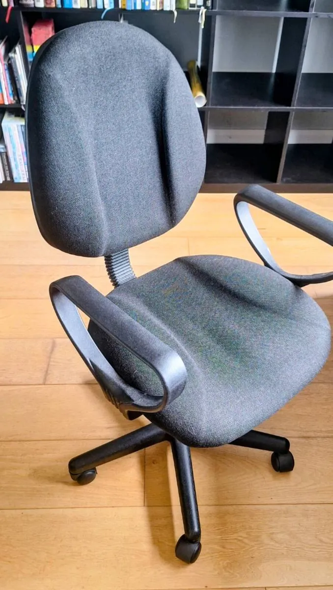 Office Chair - Image 1