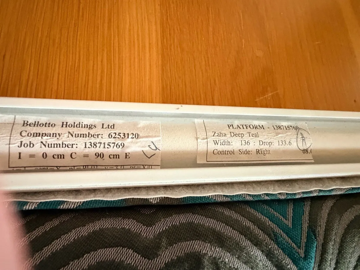 As new Roman Blind super quality - Image 3