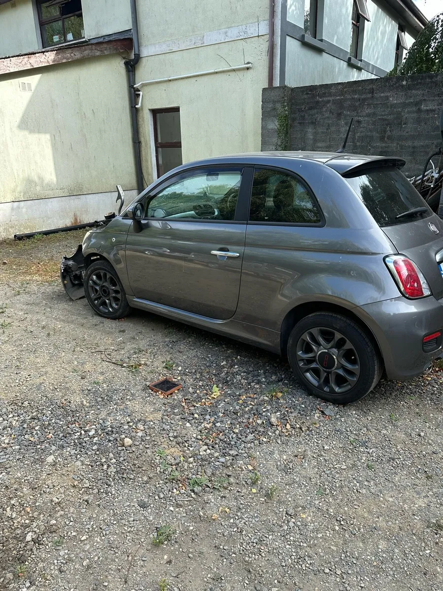 Car - Image 3