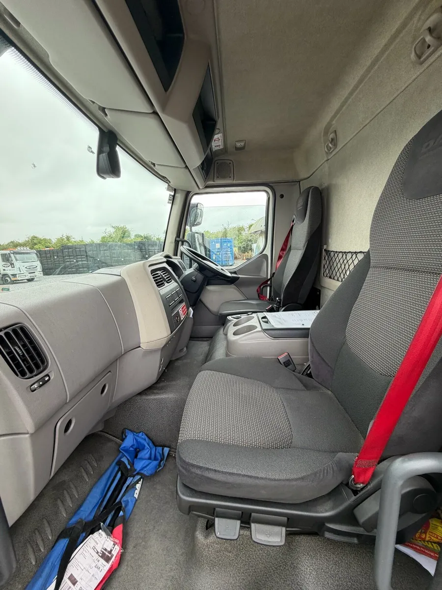 Daf Lf 55 2017 Box & Tailift - Image 3