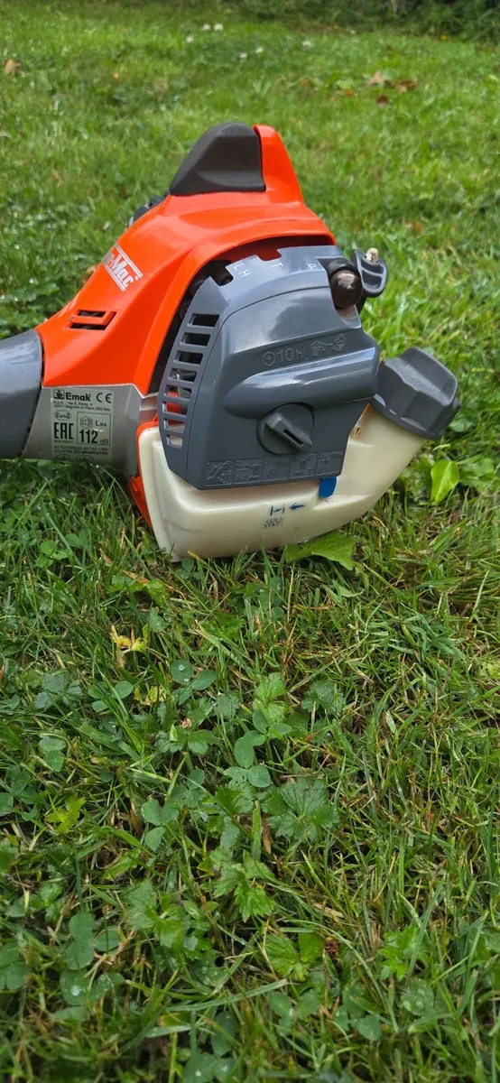 Oleo-Mac strimmer - Image 4