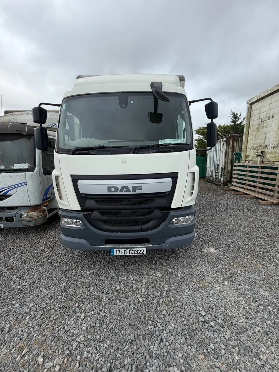 Daf Lf 55 2017 Box & Tailift - Image 1