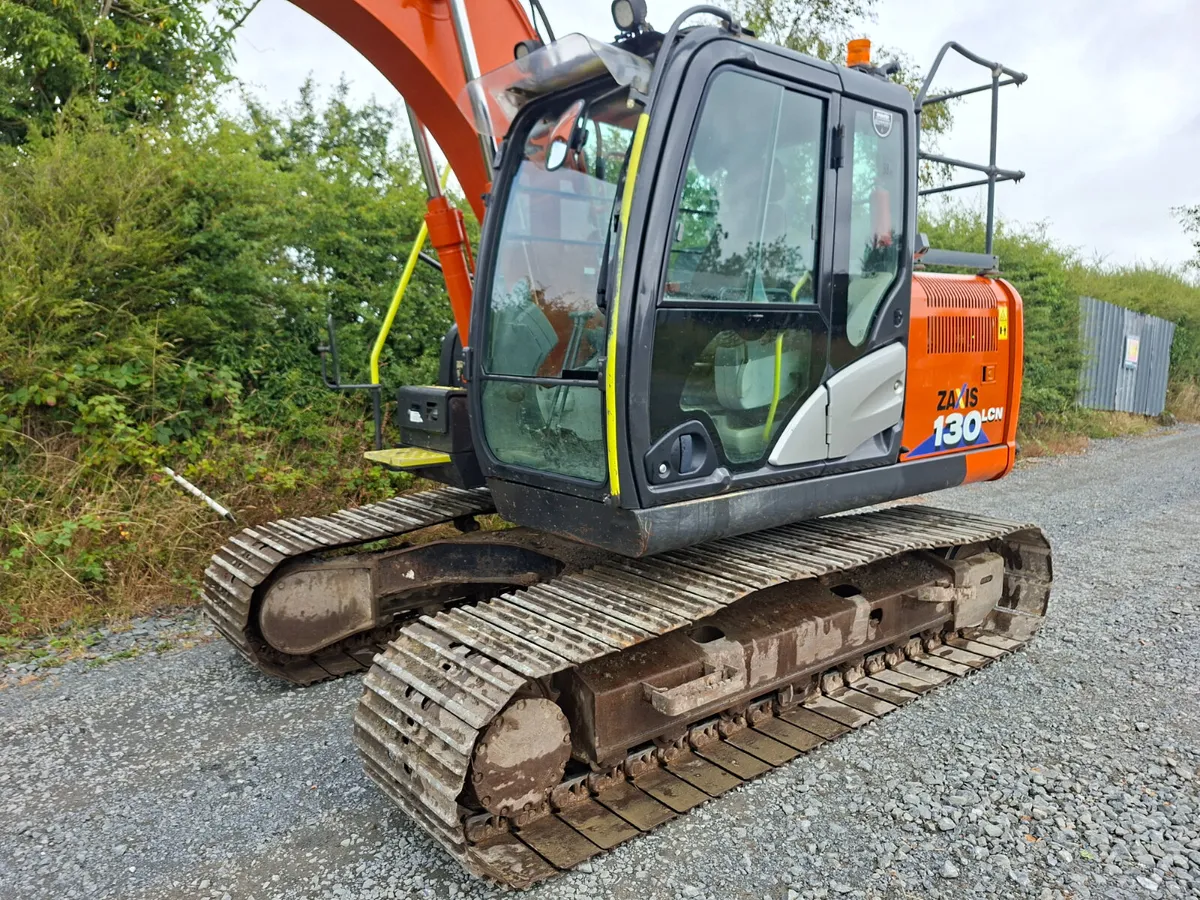 2020 Hitachi 130.6 - Image 4