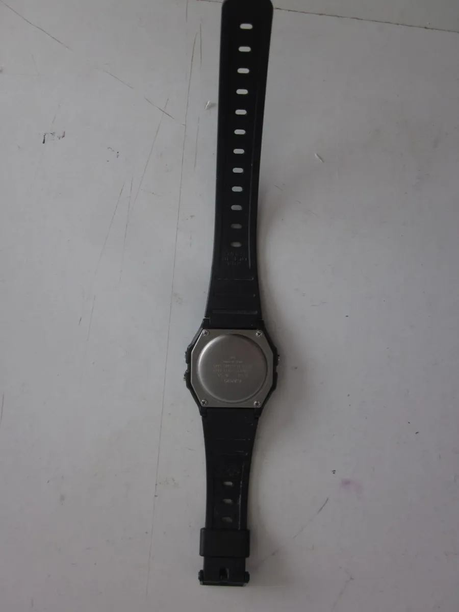 Casio 590 W59  Illuminator Digital Wristwatch - Image 3