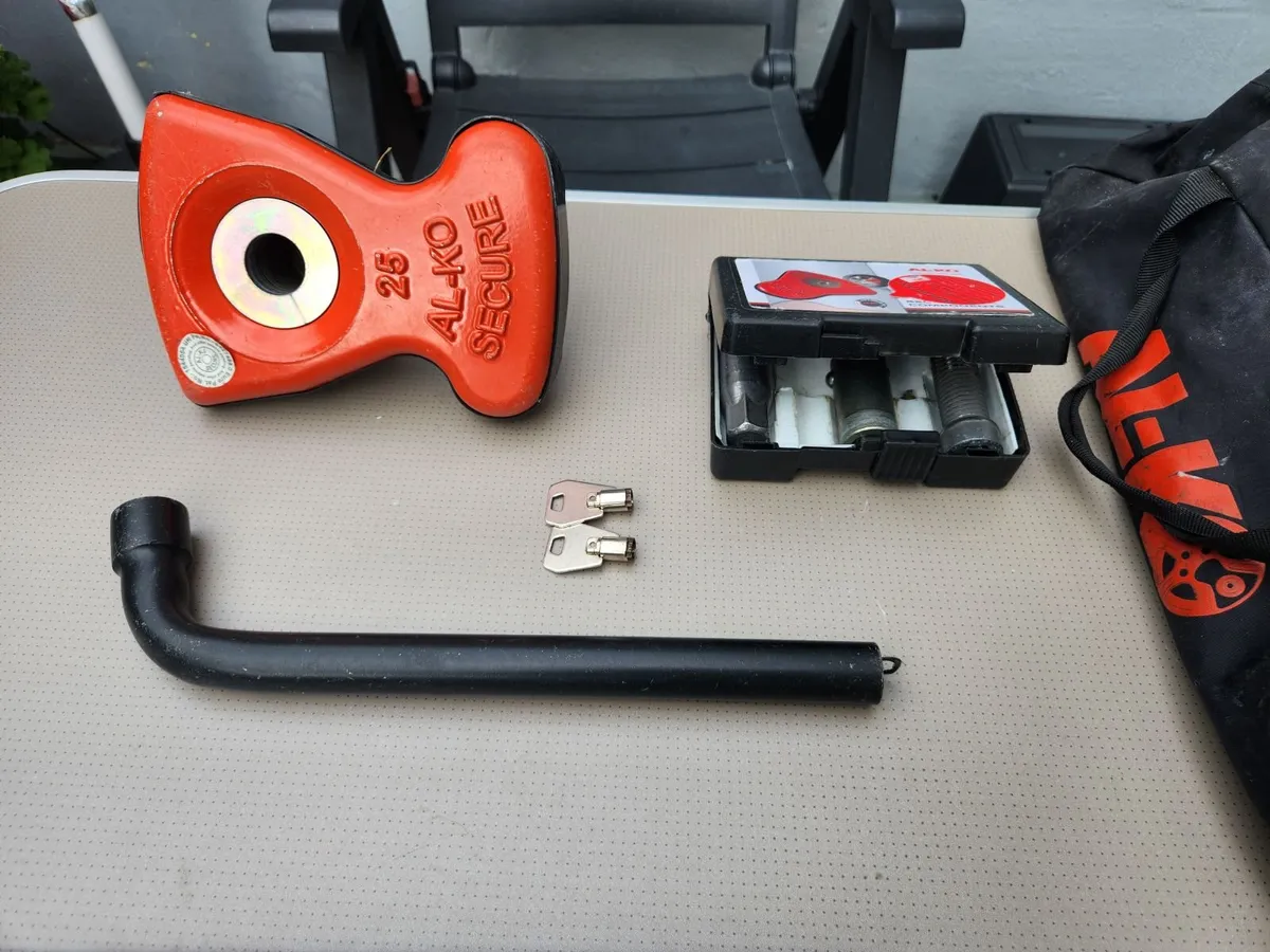 Caravan lock - Image 2
