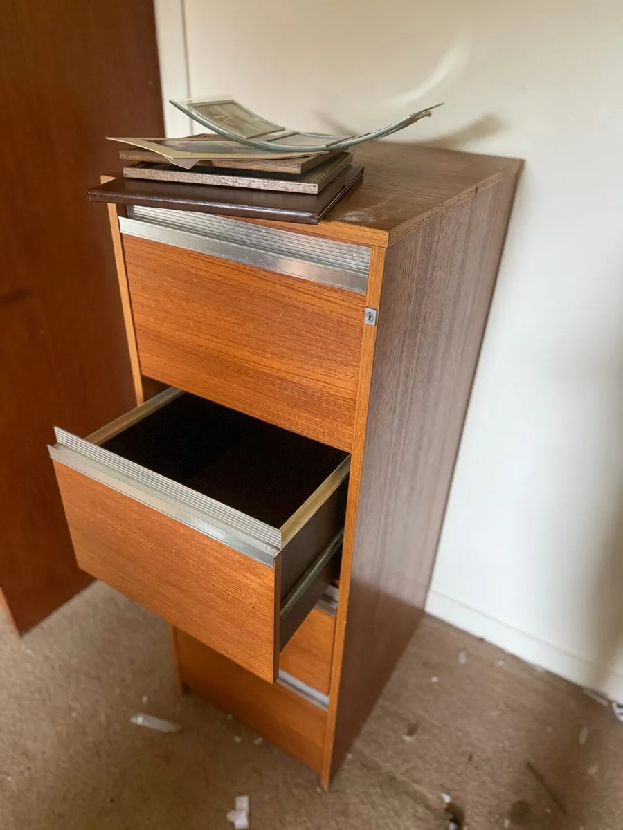 Filing cabinet - Image 2