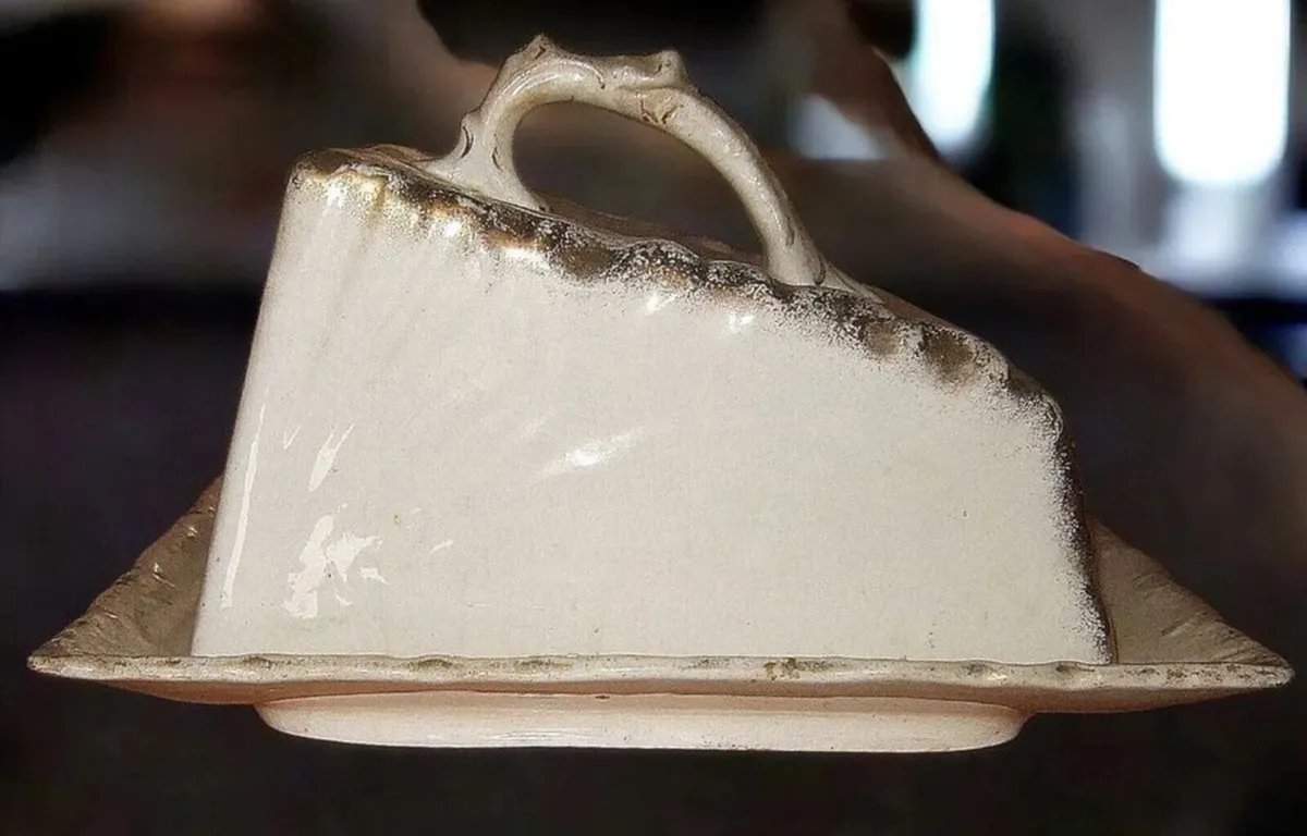 Ceramic Cheese Dish & Cover – Perfect Condition - Image 4